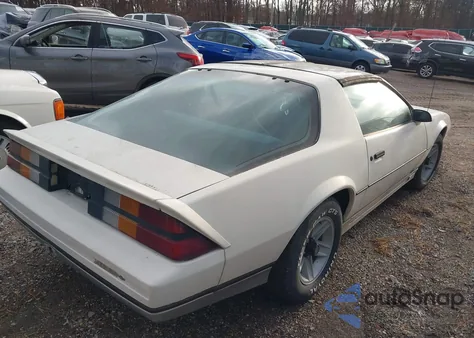 1983 Chevrolet Camaro from USA, damaged, VIN 1G1AP87H5DN164288